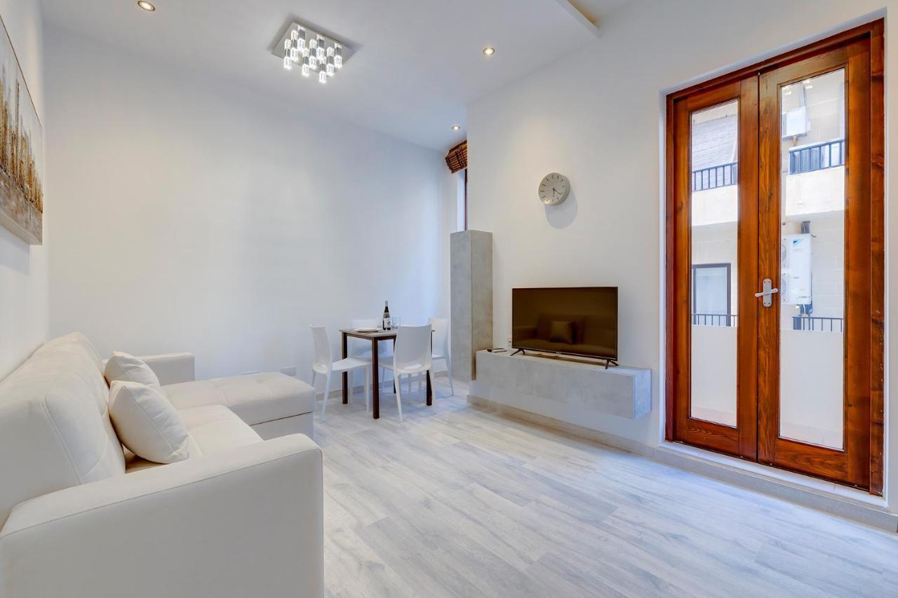 Modern Apartment In The Best Area Of スリーマ エクステリア 写真